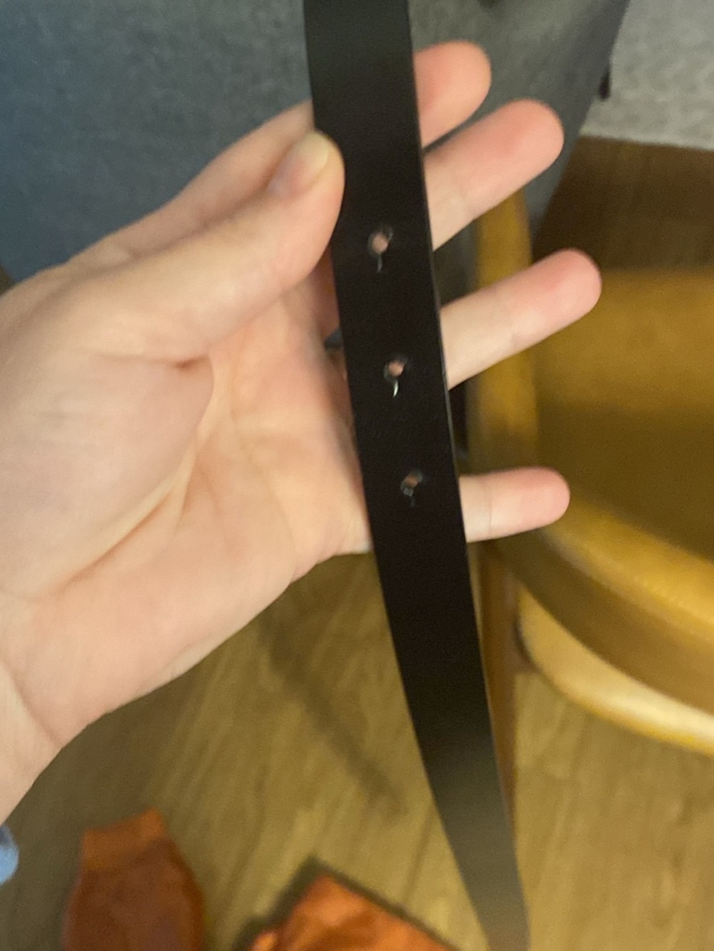 Gucci Black Leather Belt with Silver G-Plate Buckle - Picture 5 of 6